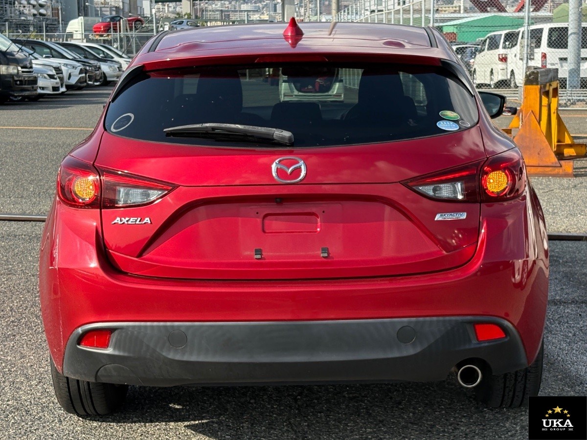 2015 Mazda Axela