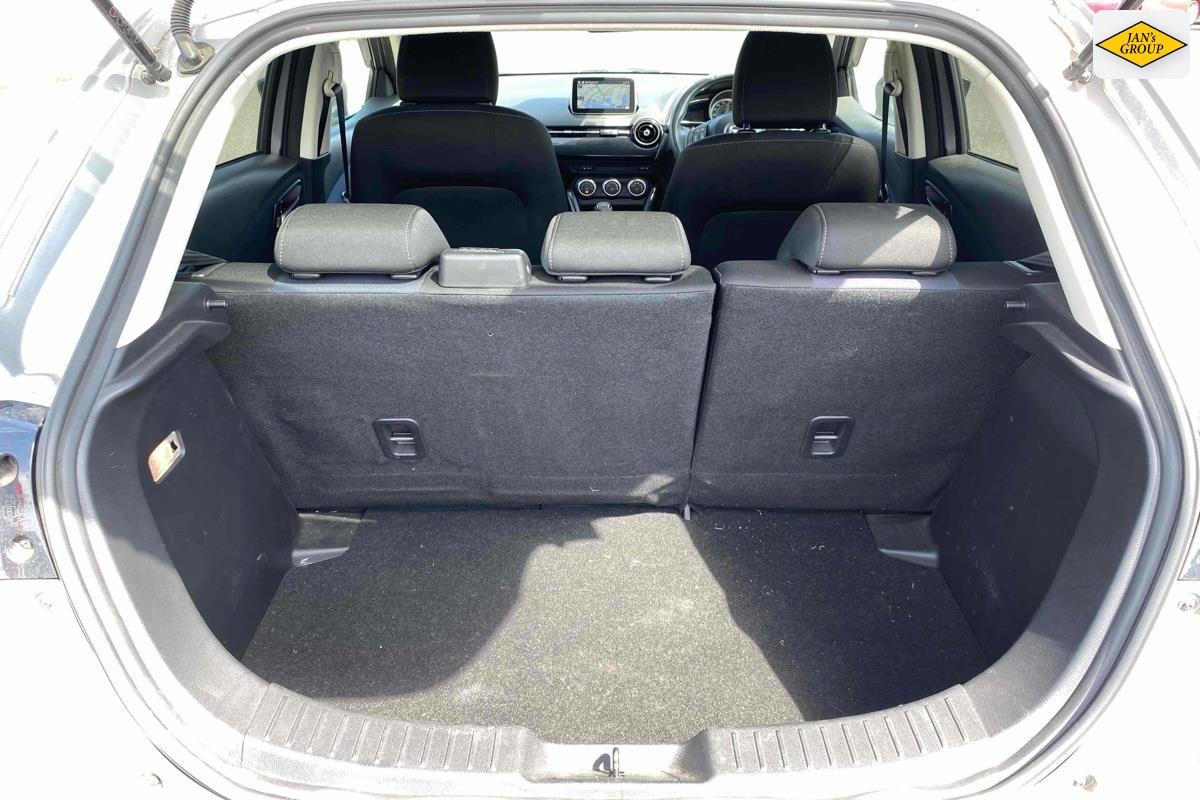 2016 Mazda Demio