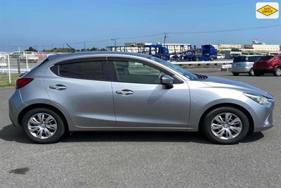 2016 Mazda Demio - Thumbnail