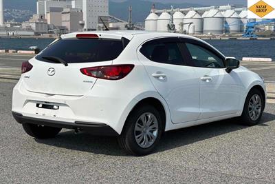 2020 Mazda 2 - Thumbnail