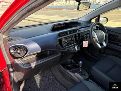 2015 Toyota Aqua - Thumbnail