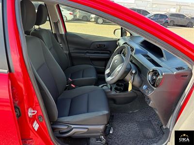 2015 Toyota Aqua - Thumbnail