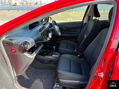 2015 Toyota Aqua - Thumbnail