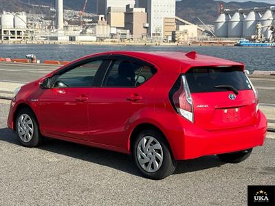 2015 Toyota Aqua - Thumbnail