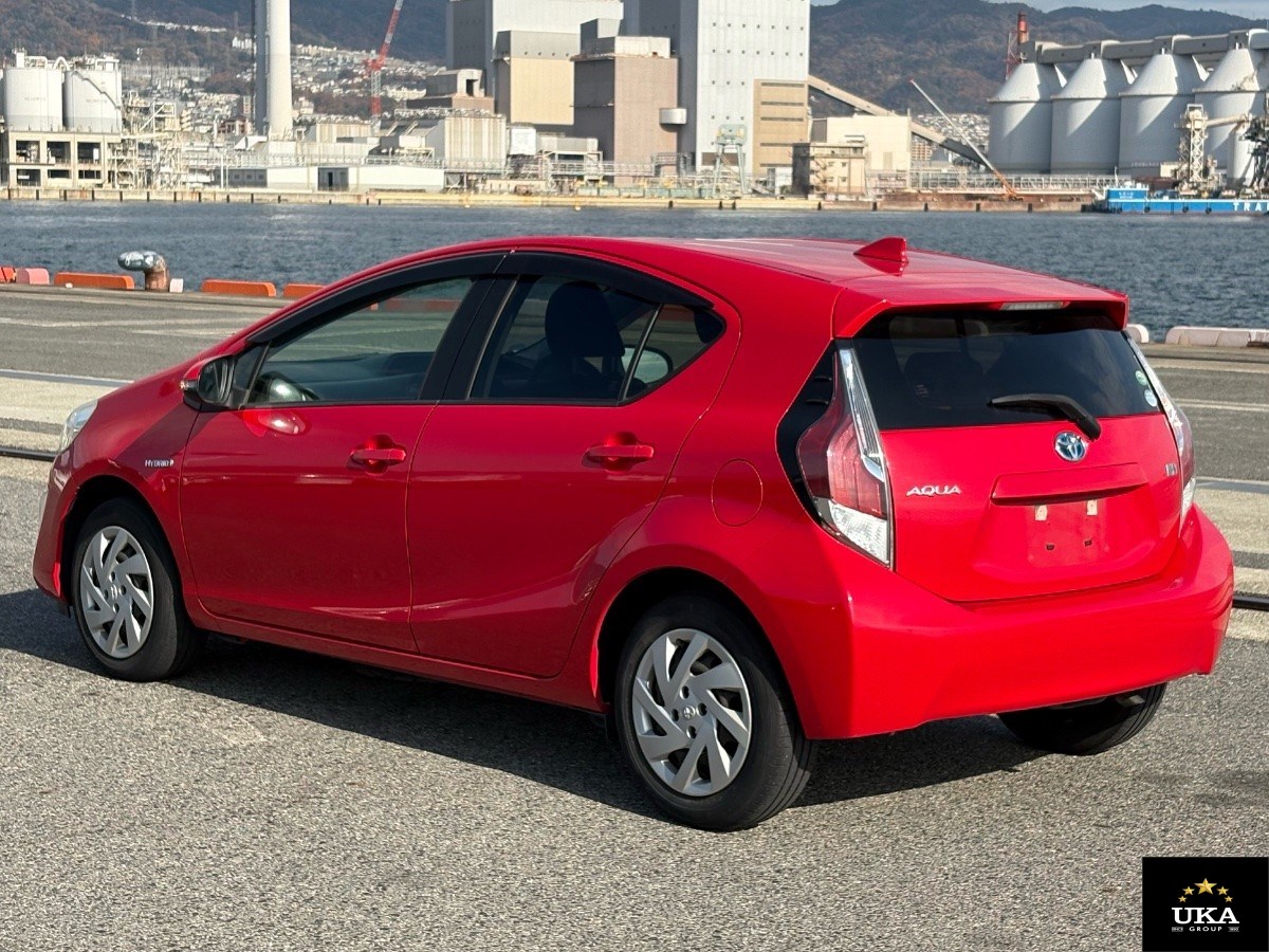 2015 Toyota Aqua