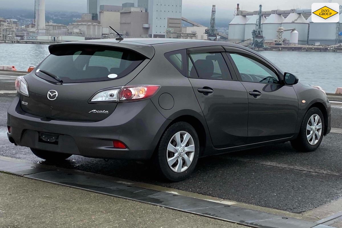 2012 Mazda Axela