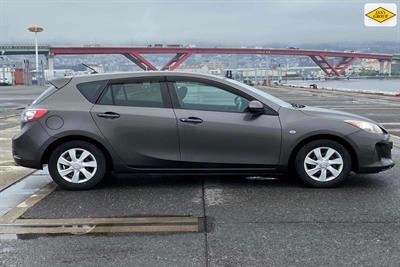 2012 Mazda Axela - Thumbnail