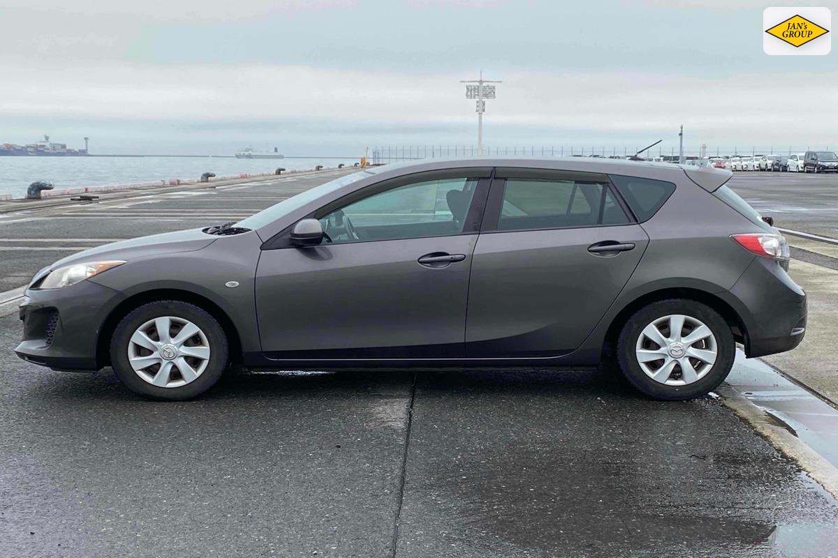 2012 Mazda Axela