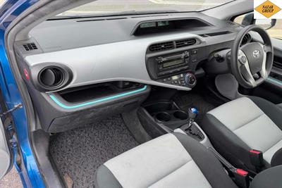 2012 Toyota Aqua - Thumbnail