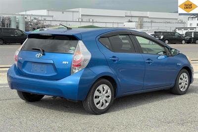 2012 Toyota Aqua - Thumbnail