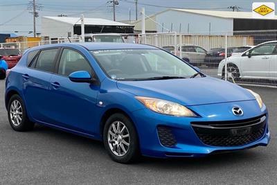 2012 Mazda Axela