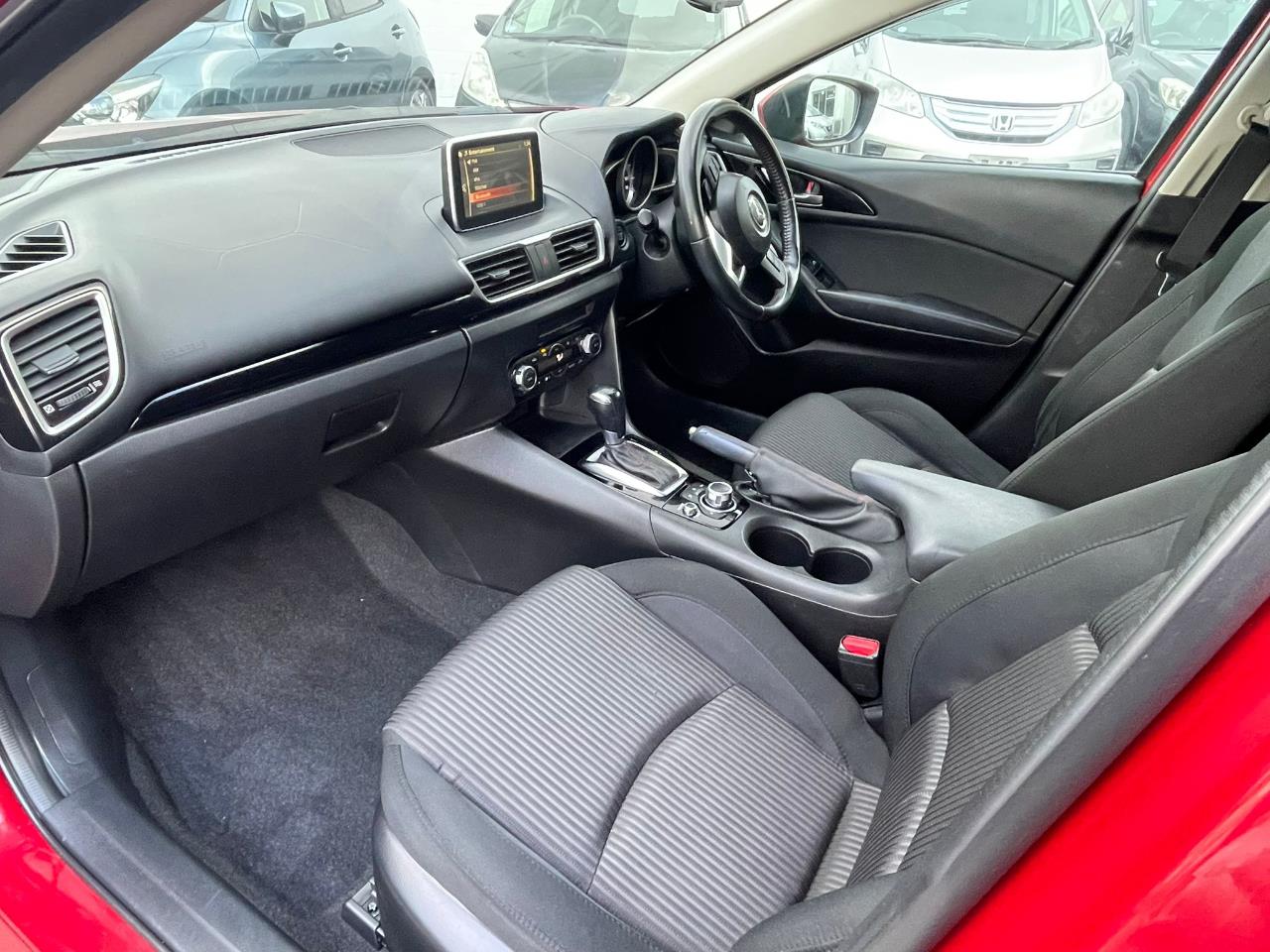 2016 Mazda Axela