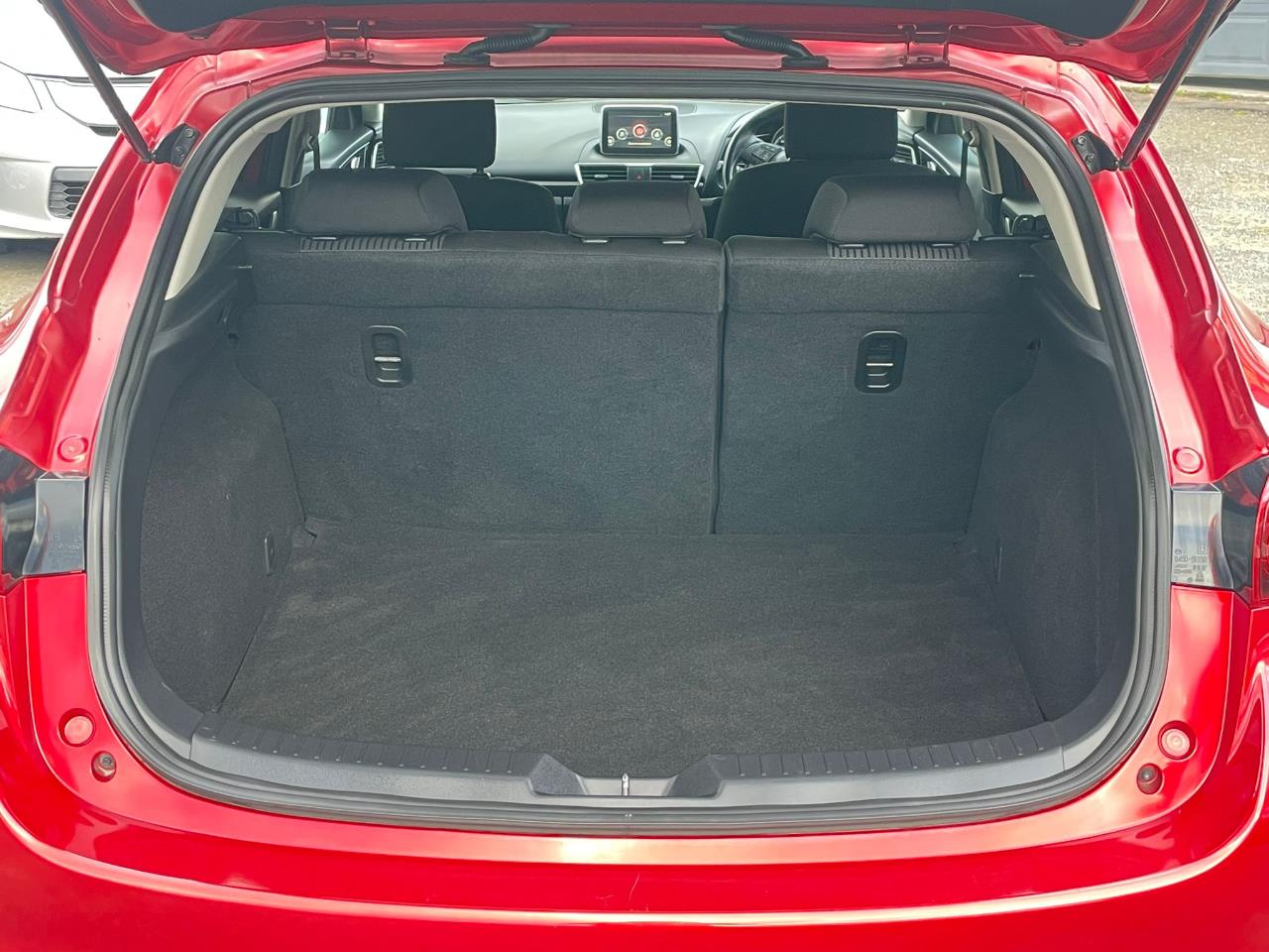 2016 Mazda Axela