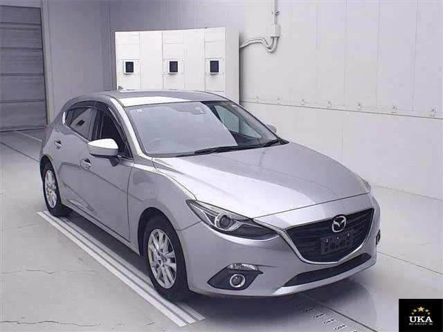 2015 Mazda Axela