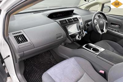 2012 Toyota Prius - Thumbnail