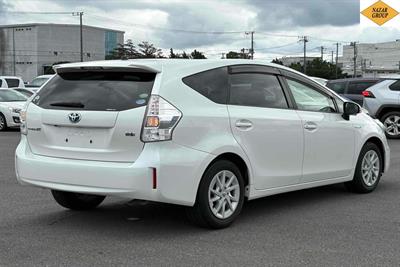2012 Toyota Prius - Thumbnail
