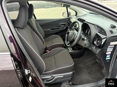 2017 Toyota Vitz - Thumbnail