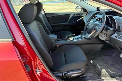 2012 Mazda Axela - Thumbnail