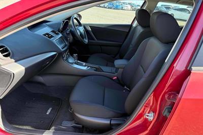 2012 Mazda Axela - Thumbnail