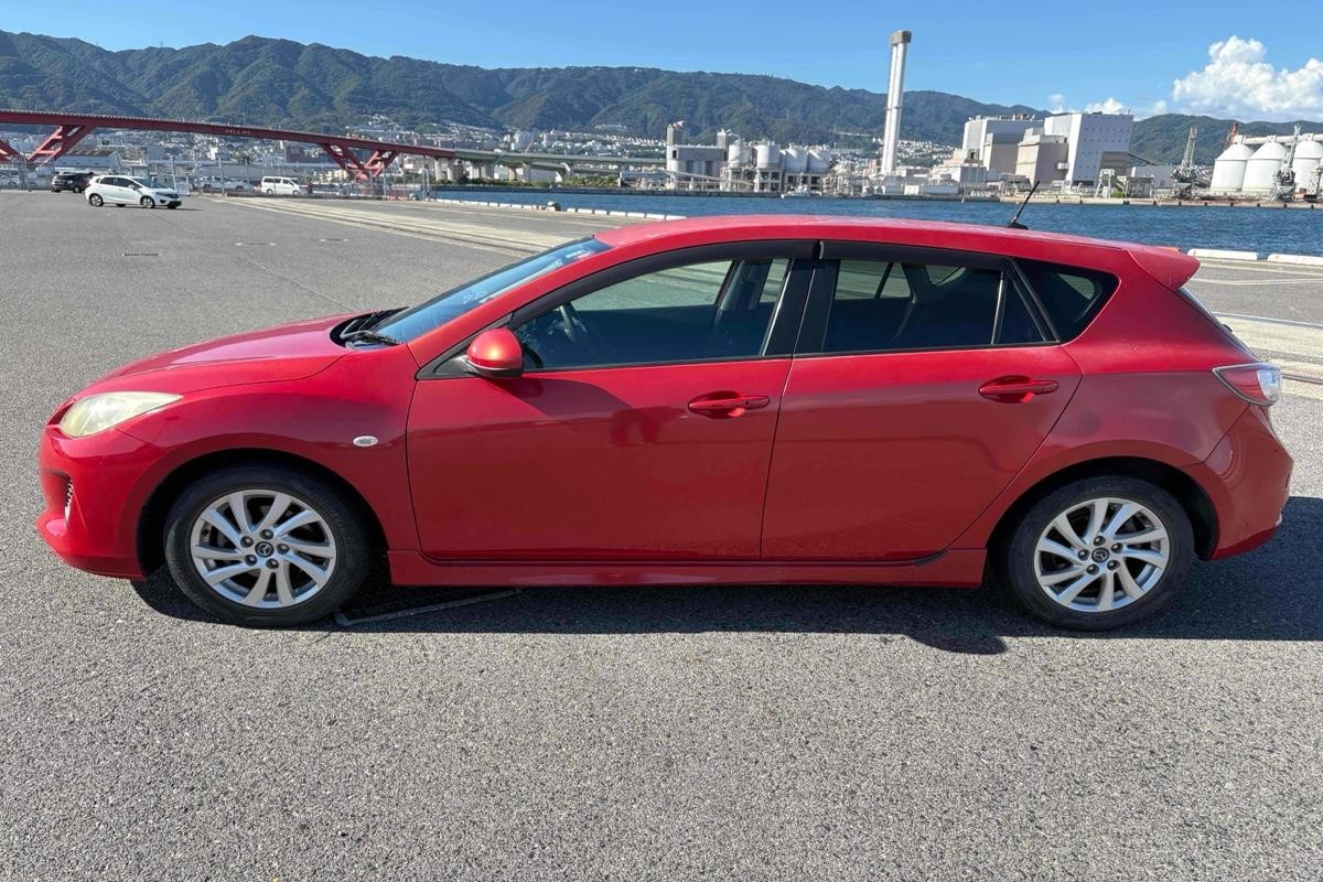 2012 Mazda Axela