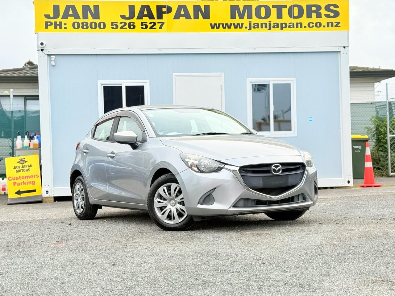 2016 Mazda Demio
