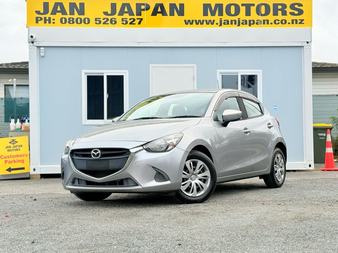 2016 Mazda Demio