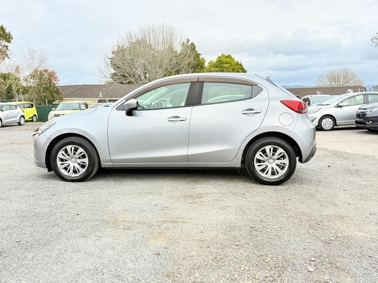 2016 Mazda Demio