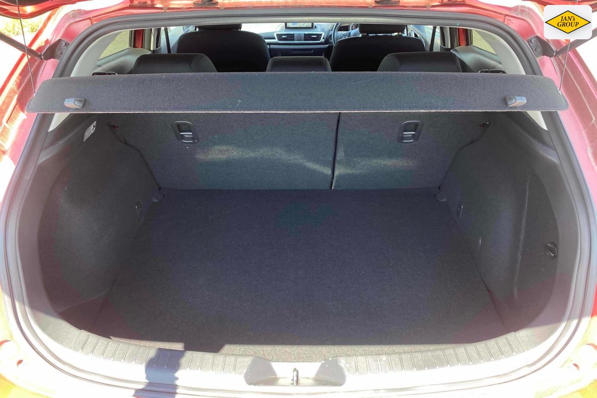2015 Mazda Axela