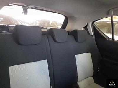 2014 Toyota Aqua - Thumbnail