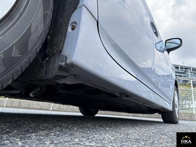 2012 Toyota Prius - Thumbnail