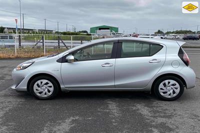 2020 Toyota Aqua - Thumbnail