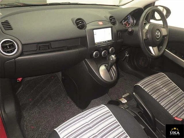 2013 Mazda Demio