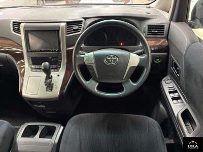 2012 Toyota Vellfire - Thumbnail