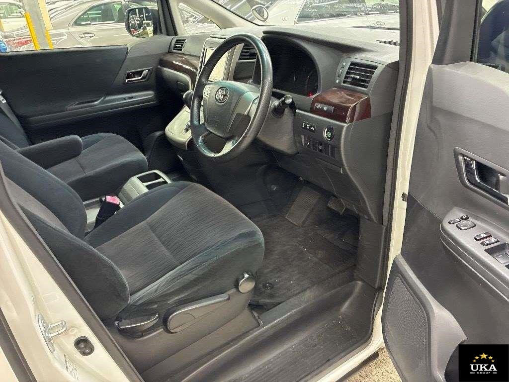 2012 Toyota Vellfire