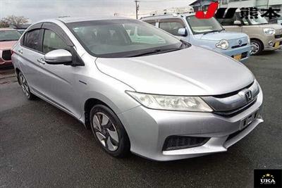 2014 Honda Grace - Thumbnail