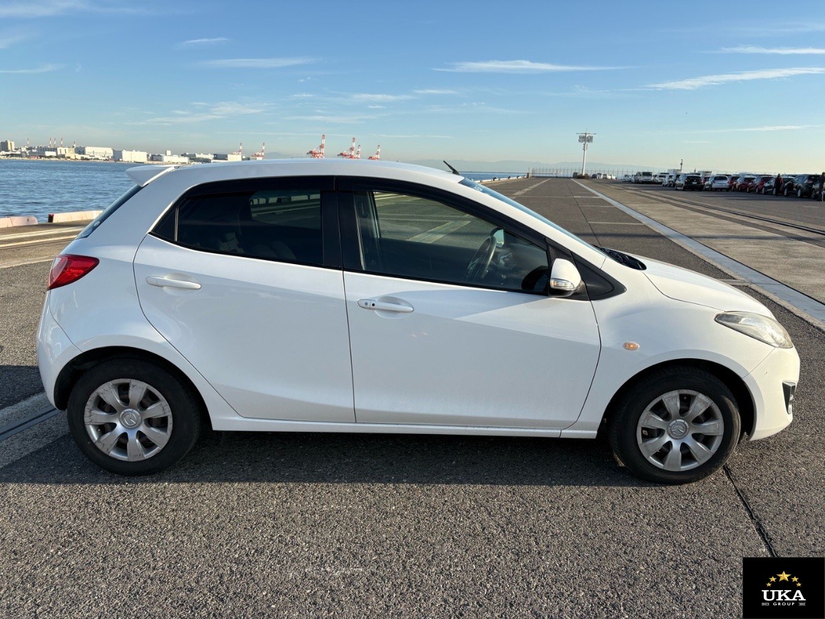 2014 Mazda Demio