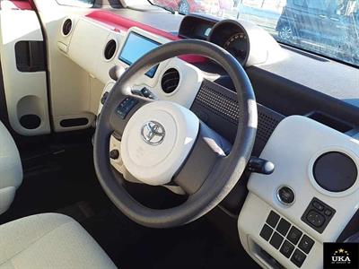 2016 Toyota Porte - Thumbnail