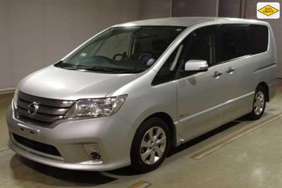 2013 Nissan Serena