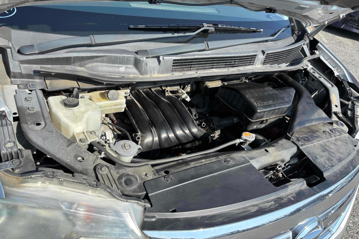 2013 Nissan Serena