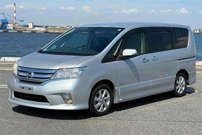2013 Nissan Serena - Thumbnail
