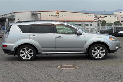 2012 Mitsubishi Outlander - Thumbnail