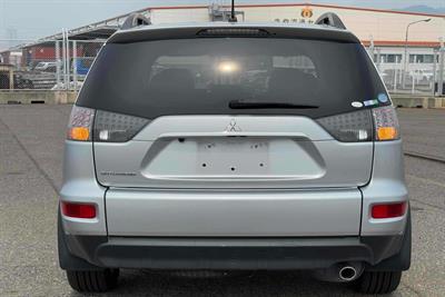 2012 Mitsubishi Outlander - Thumbnail