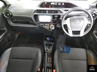 2015 Toyota Aqua - Thumbnail