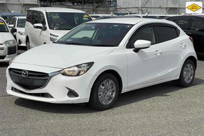 2016 Mazda Demio - Thumbnail