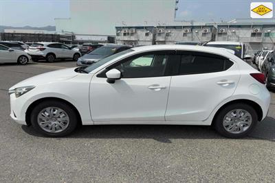 2016 Mazda Demio - Thumbnail