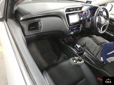 2015 Honda Grace - Thumbnail