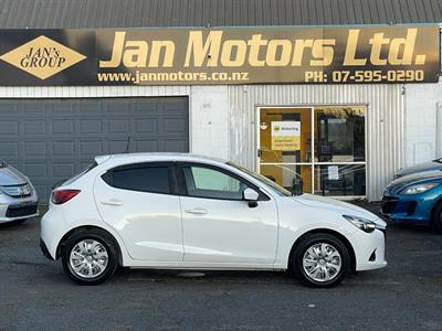 2016 Mazda Demio - Thumbnail