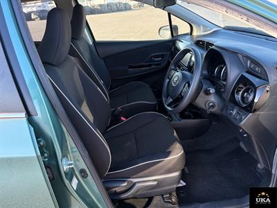 2017 Toyota Vitz - Thumbnail