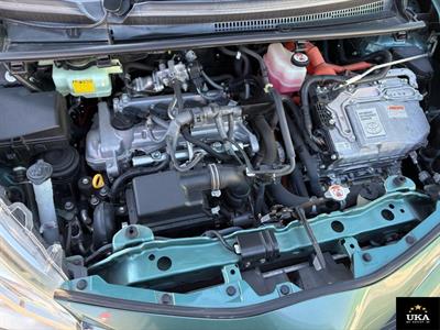 2017 Toyota Vitz - Thumbnail