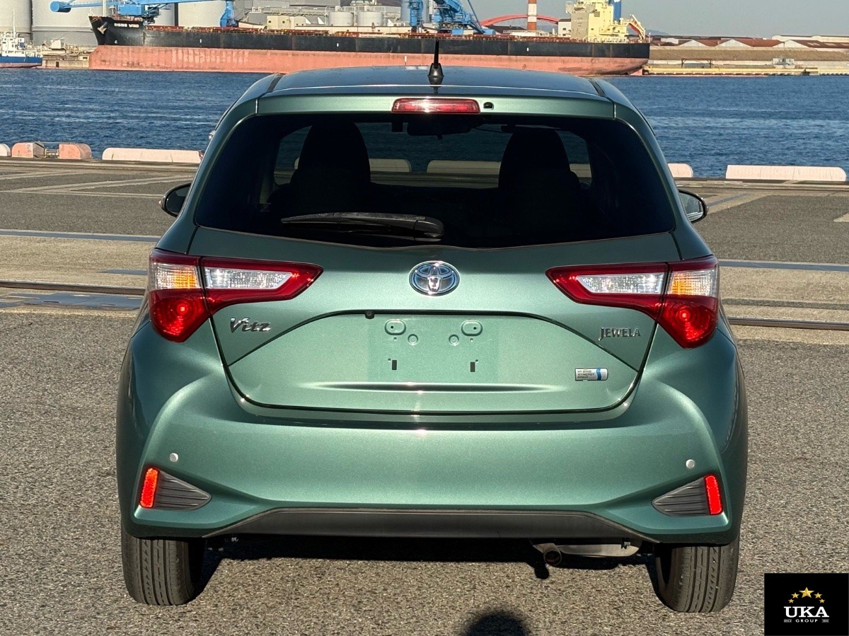 2017 Toyota Vitz